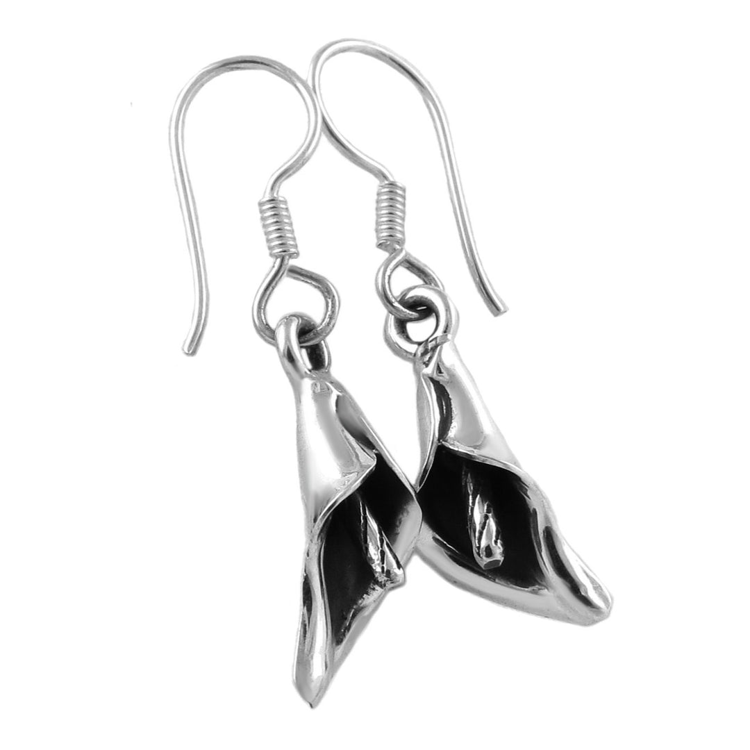Silver calla lily flower earrings with a black interior on a white background