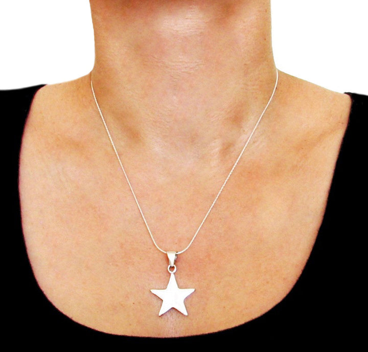 Star Shine Silver Pendant Necklace