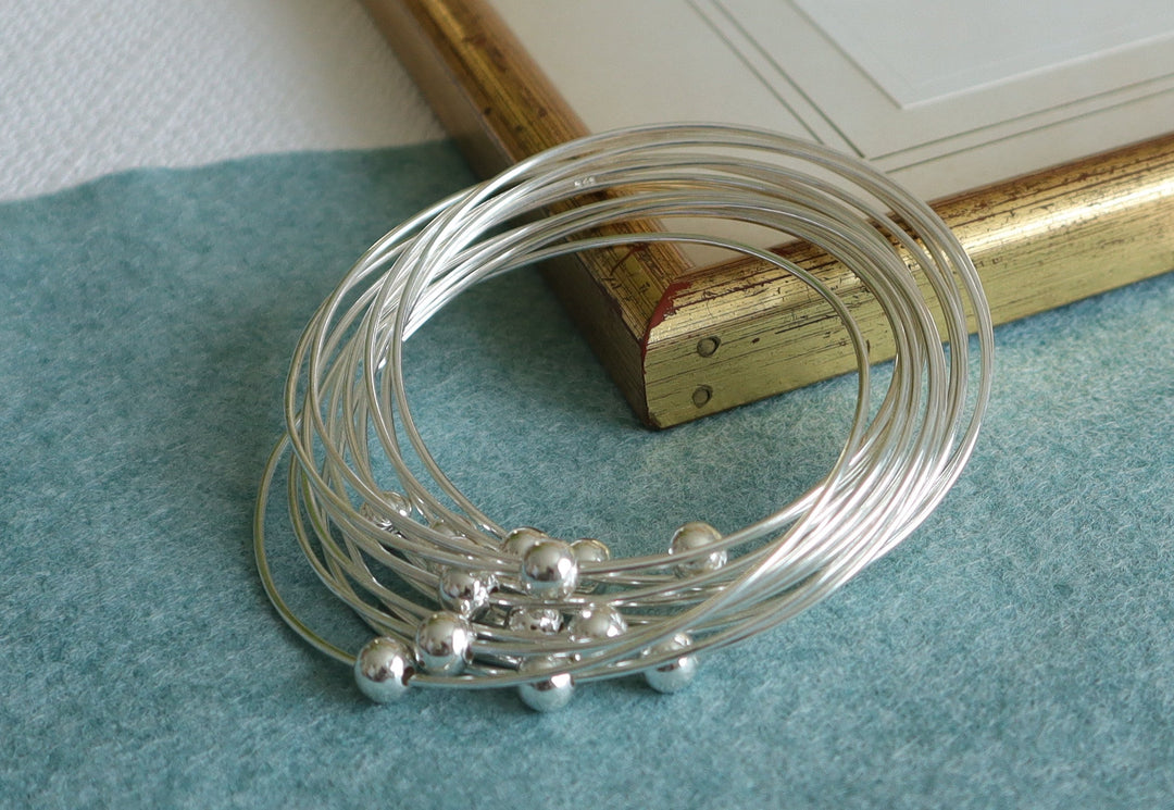 How to measure your bangle size