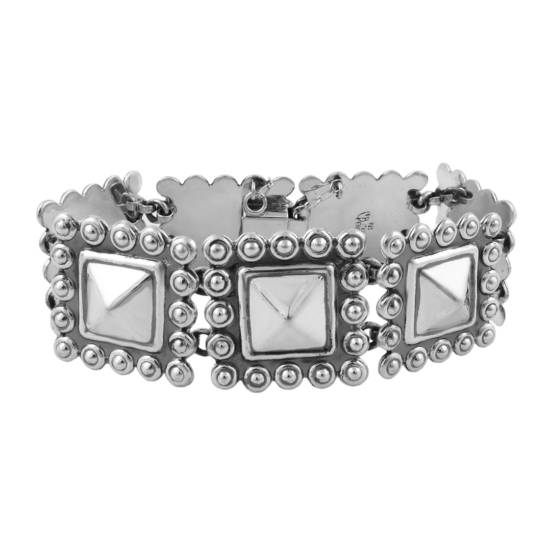 A large square link bracelet in sterling 925 silver on a white background. 