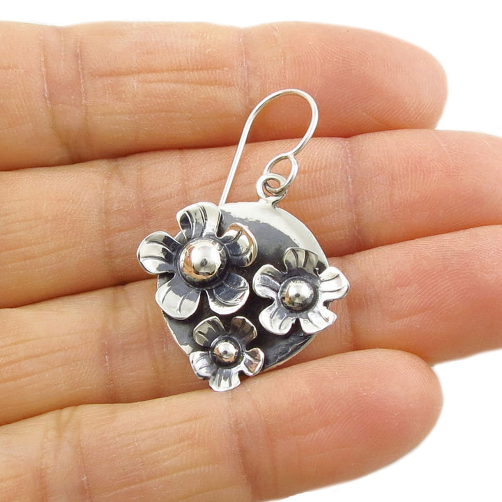 Silver Daisy Earrings
