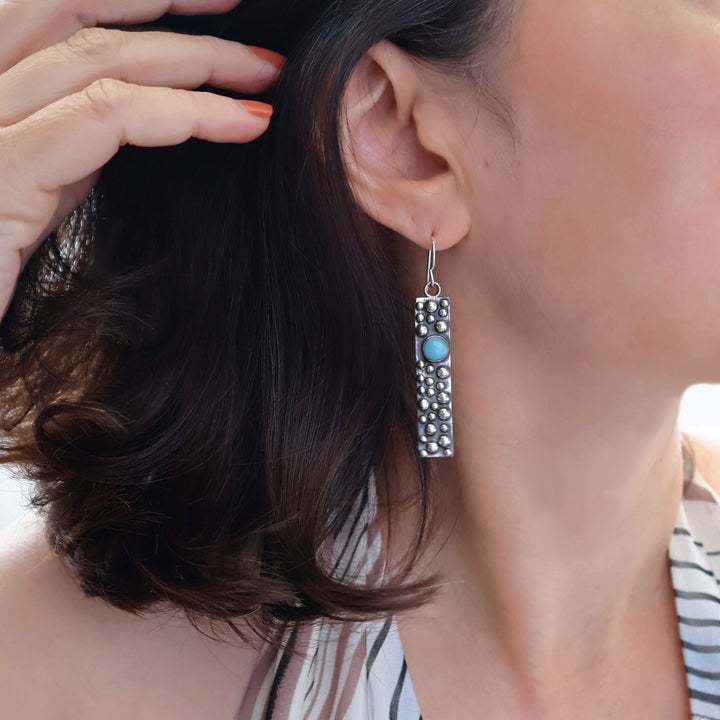Pebble Drop Earrings in 925 Silver