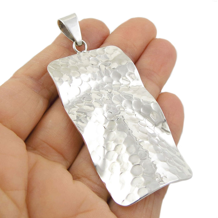 Hammered Silver Luz Pendant Necklace