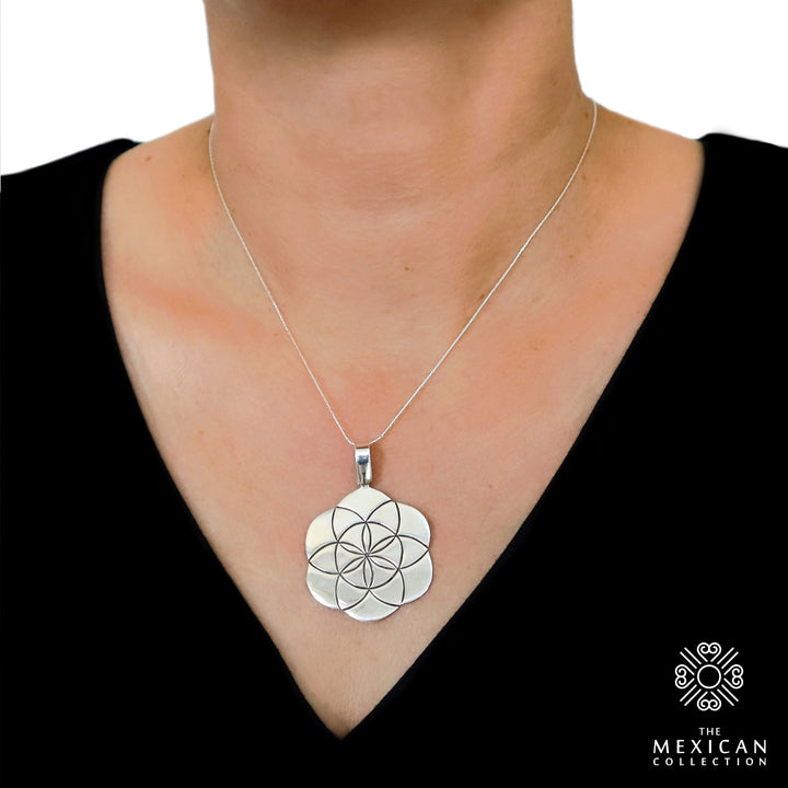 Seed of Life 925 Sterling Silver Maria Belen Pendant Necklace